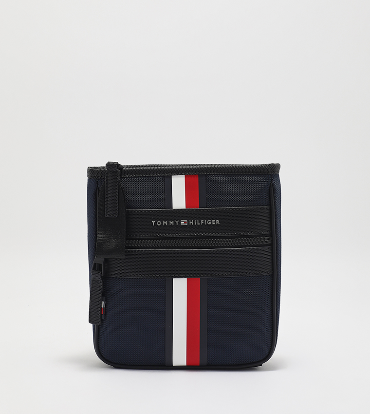 Tommy hilfiger elevated crossbody bag hot sale