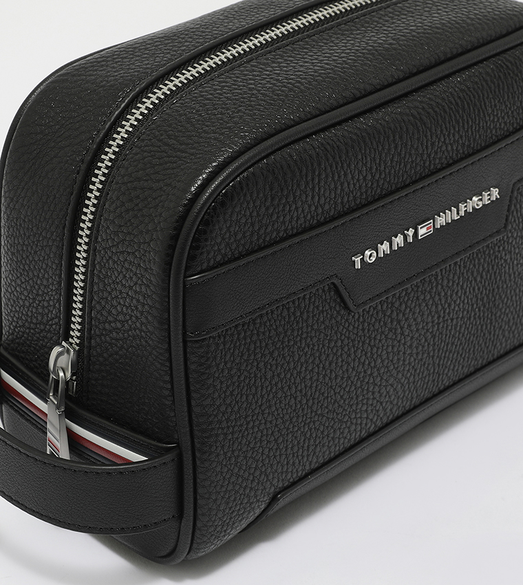 Tommy hilfiger sale downtown washbag