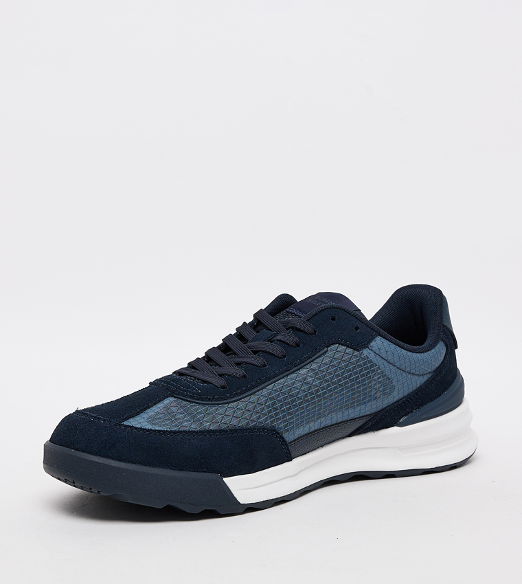 Retro Lace Up Runner Sneakers