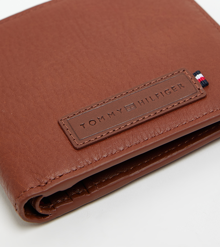 Premium Logo Detail Wallet