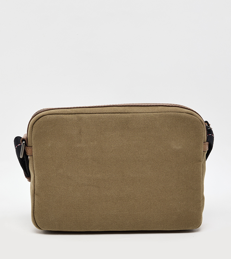 حقيبة كاميرا ببادج بشعار 