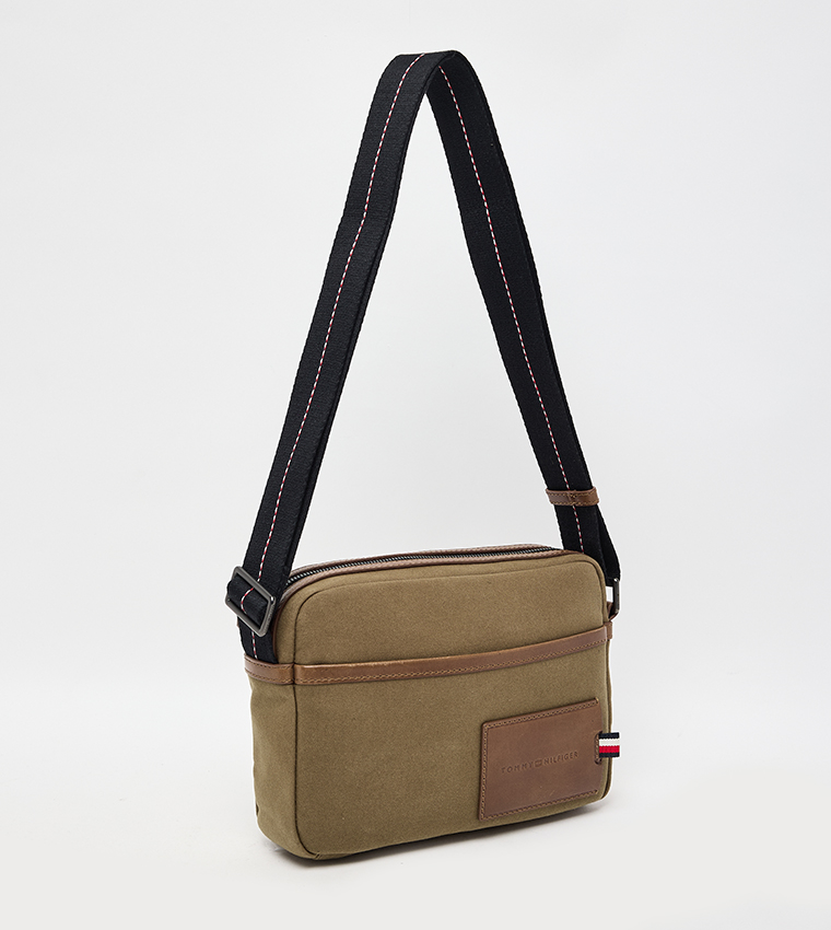 حقيبة كاميرا ببادج بشعار 