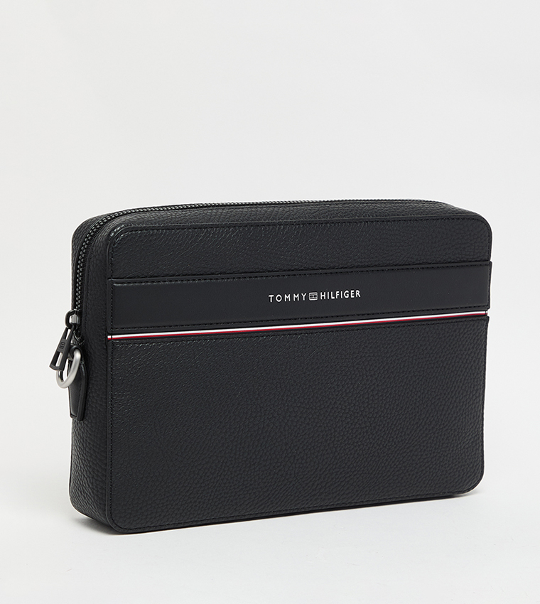 Logo Detail Zippered Toiletry Bag