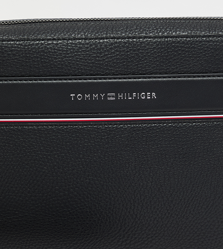 Logo Detail Zippered Toiletry Bag