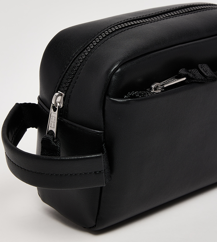 Logo Flag Zippered Toiletry Bag