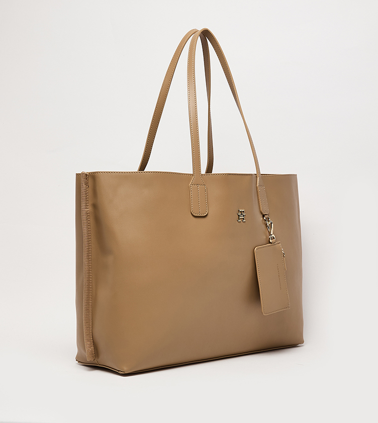 DISTINCT Logo Detail Tote Bag