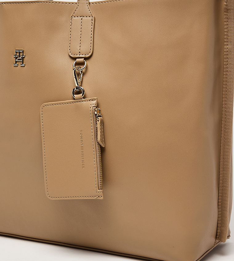 DISTINCT Logo Detail Tote Bag