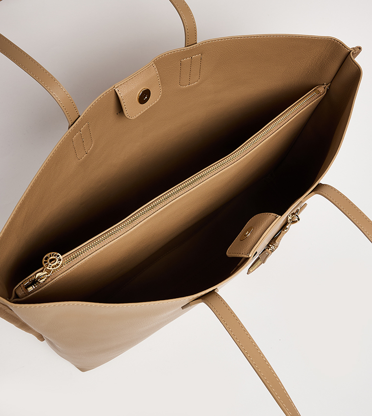 DISTINCT Logo Detail Tote Bag