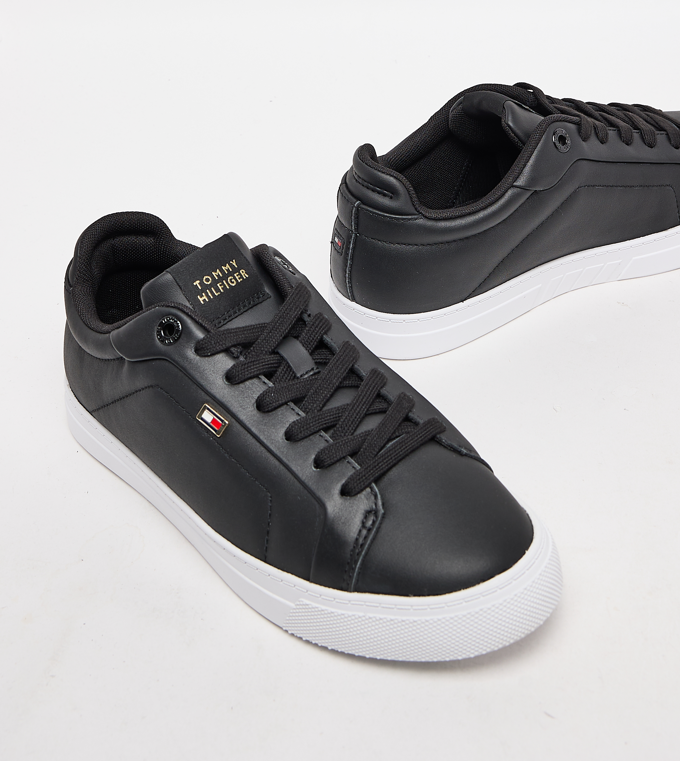 Lace-UP Court Sneakers