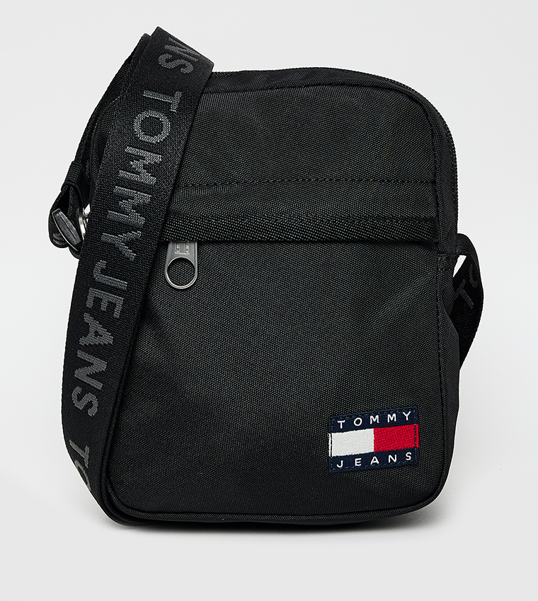 Essential Logo Badge Reporter Bag
