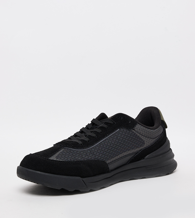 Retro Lace Up Runner Sneakers