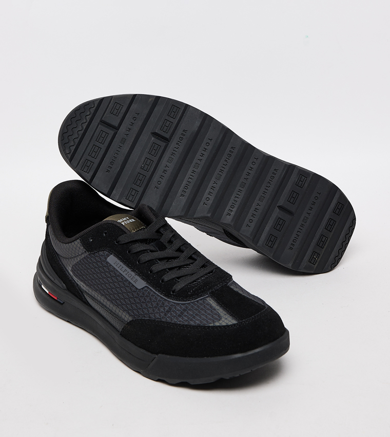 Retro Lace Up Runner Sneakers