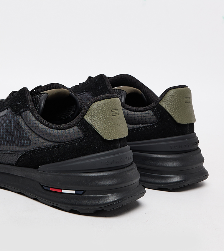 Retro Lace Up Runner Sneakers