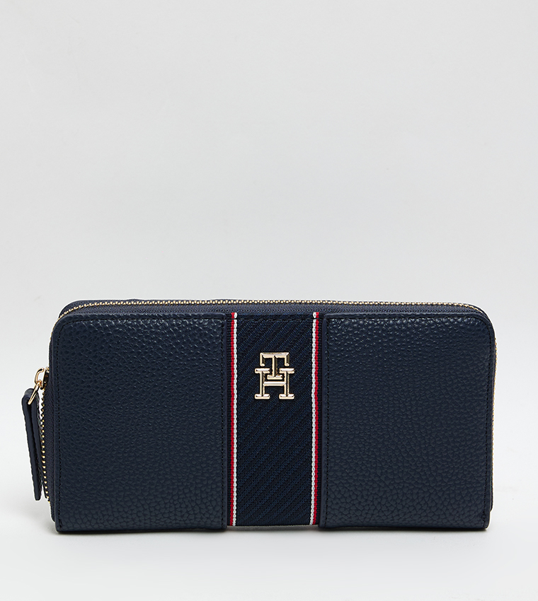 محفظة طويلة بشعار