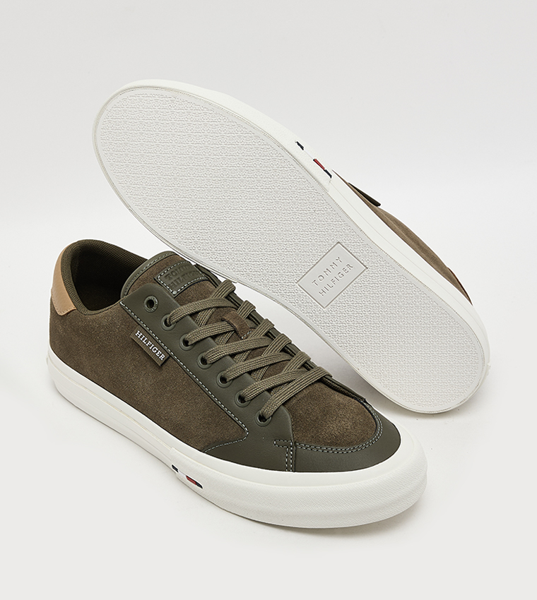 Round Toe Lace-UP Sneakers