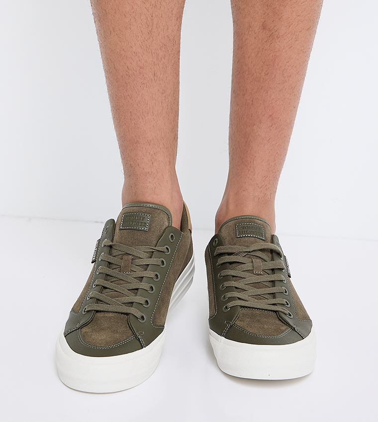 Round Toe Lace-UP Sneakers