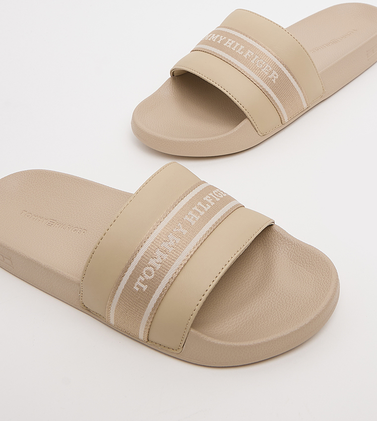 Logo Label Open Toe Slides