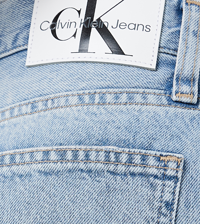 Washed High Rise Straight Fit Jeans