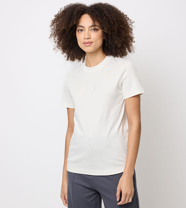 Appliqued Short Sleeves T-Shirt