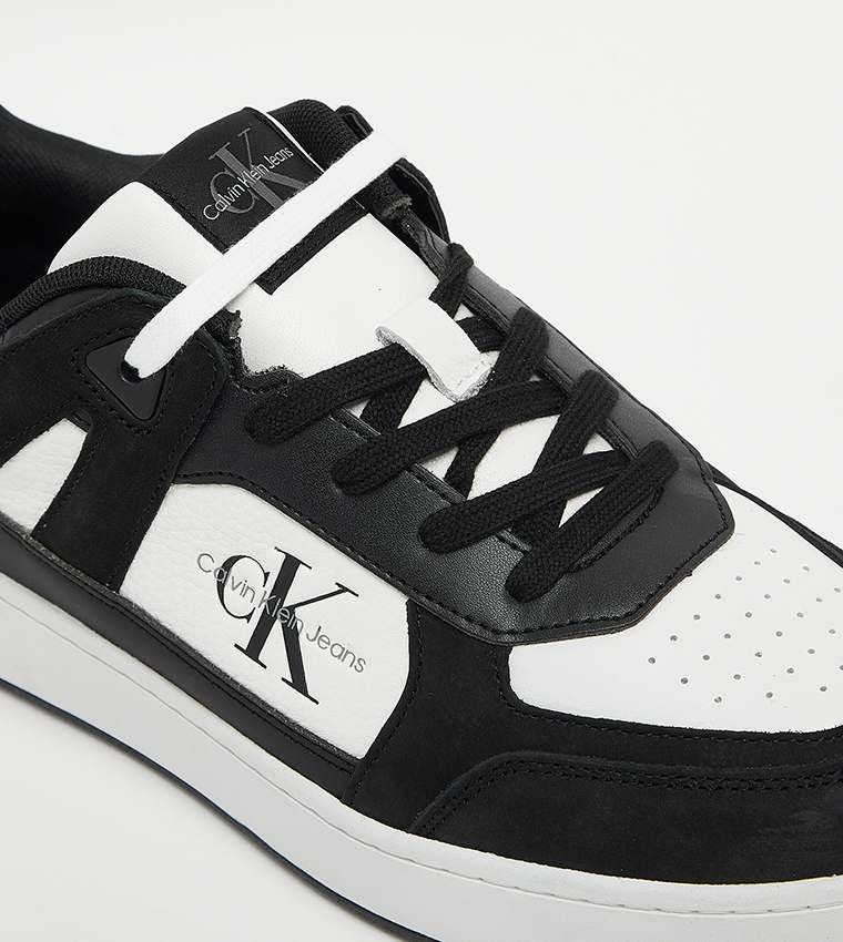 Color Block Lace Up Sneakers