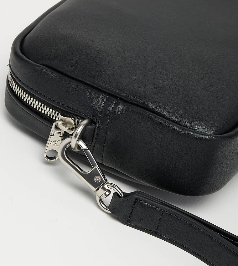 Textured Toiletry Bag