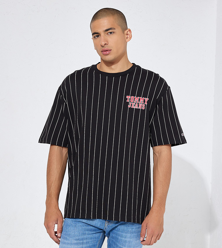 Tommy jeans hot sale oversized t shirt