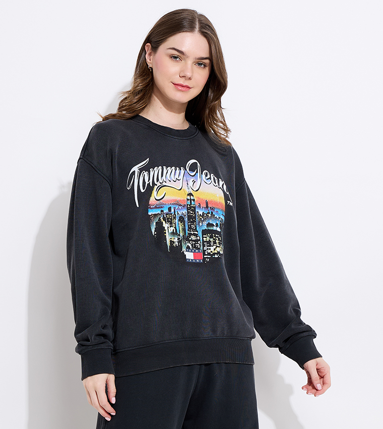 Buy Tommy Jeans Vintage City Printed Sweatshirt In Black 6thStreet Bahrain