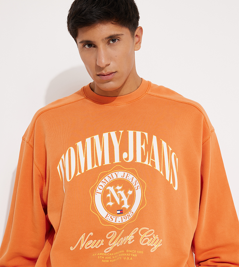 Tommy jeans hot sale orange sweatshirt