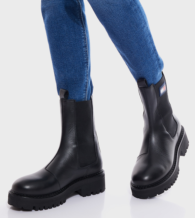 URBAN Logo Badge Chelsea Boots