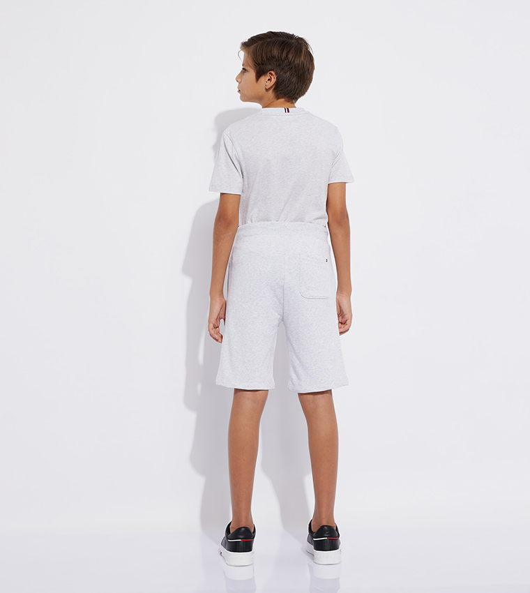 شورت مطرز برباط 