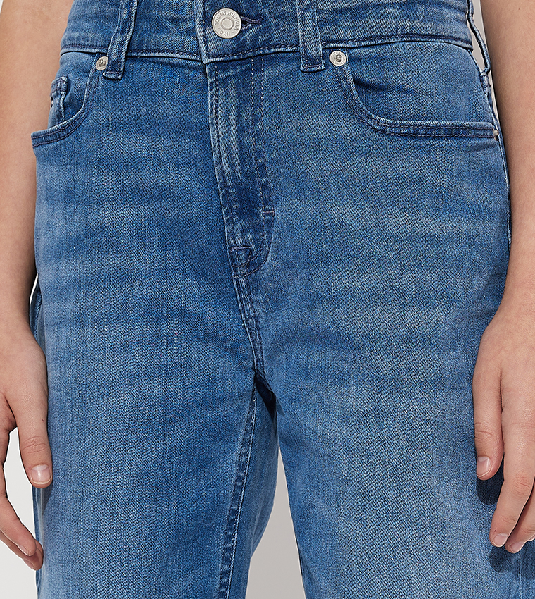 Faded Tapered Fit Jeans