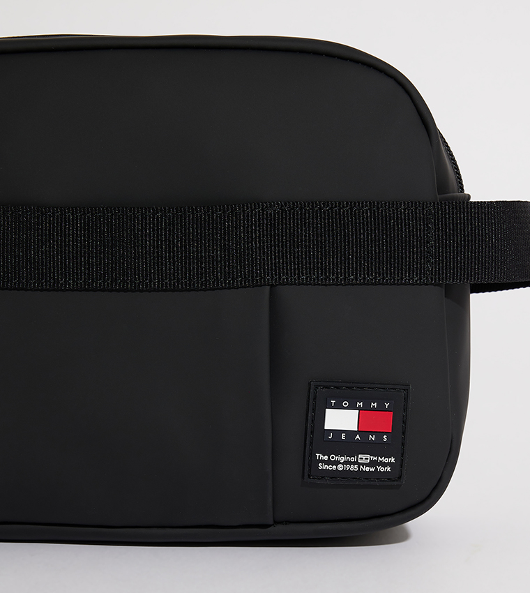 Logo Detail Daily + Toiletry Bag