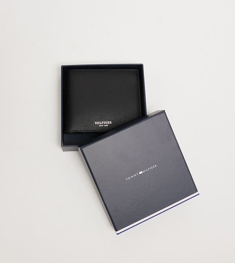 SAFFIANO Logo Detail Wallet