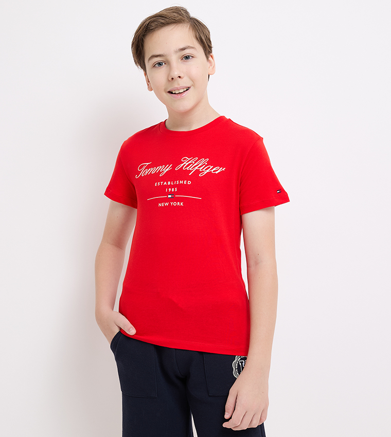 تيشيرت برقبة مستديرة وطبعة شعار 