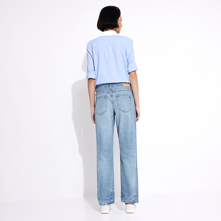Ripped Straight Fit Jeans