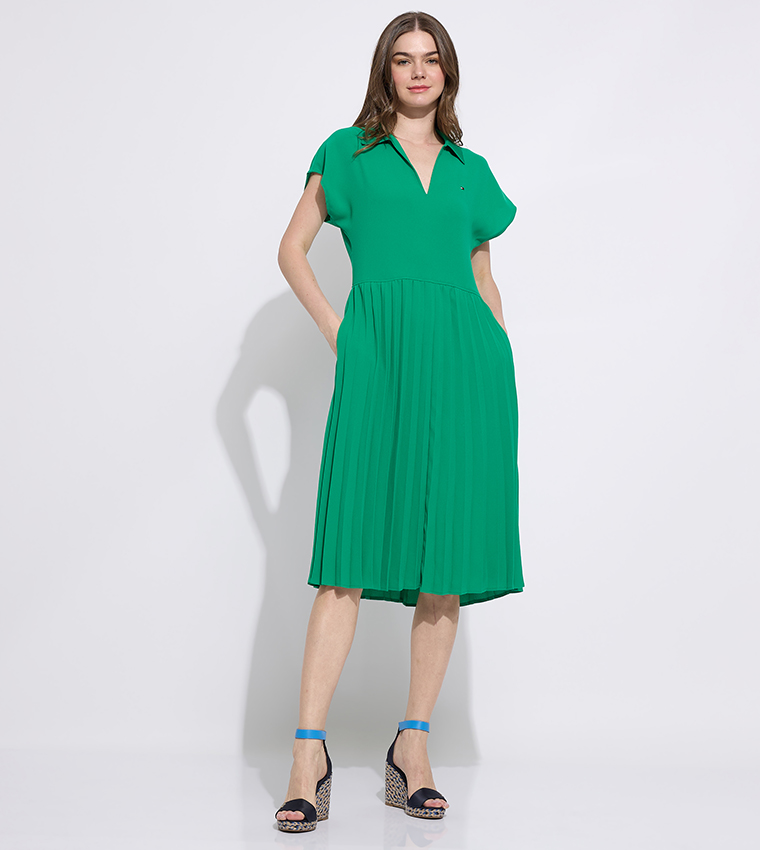 Buy Tommy Hilfiger Short Sleeves Pleated Midi Dress In Green | 6thstreet  Saudi Arabia