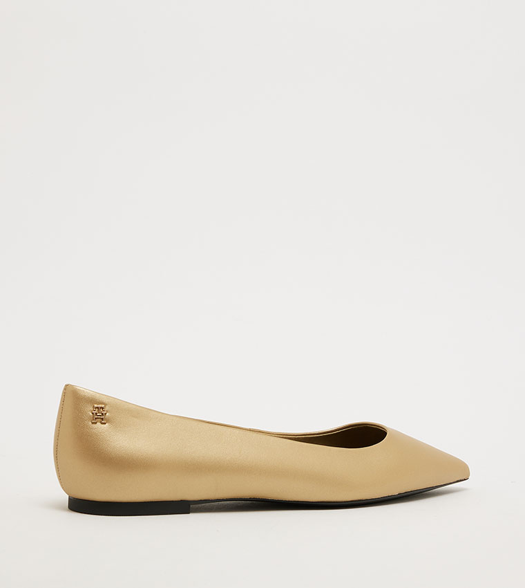 Logo Detail Pointed Toe Ballerinas