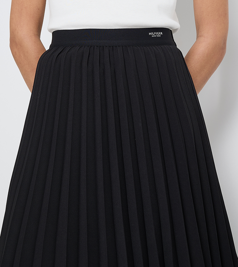 Fluid Pleated Pull On Midi Skirt