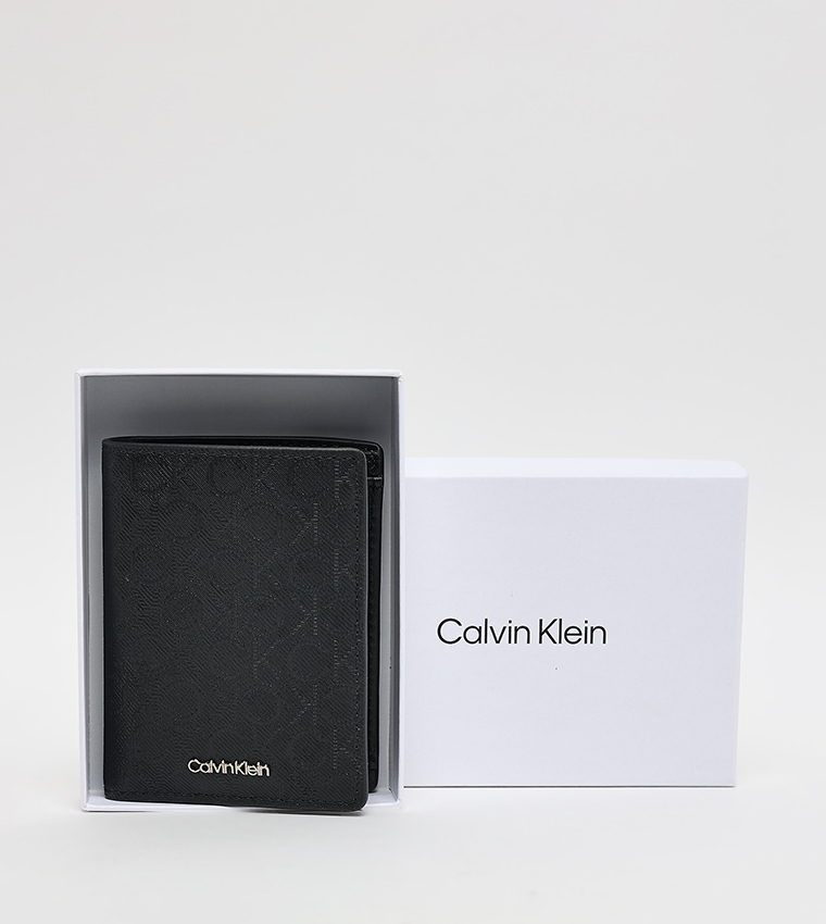 Debossed Bi-Fold Card Holder