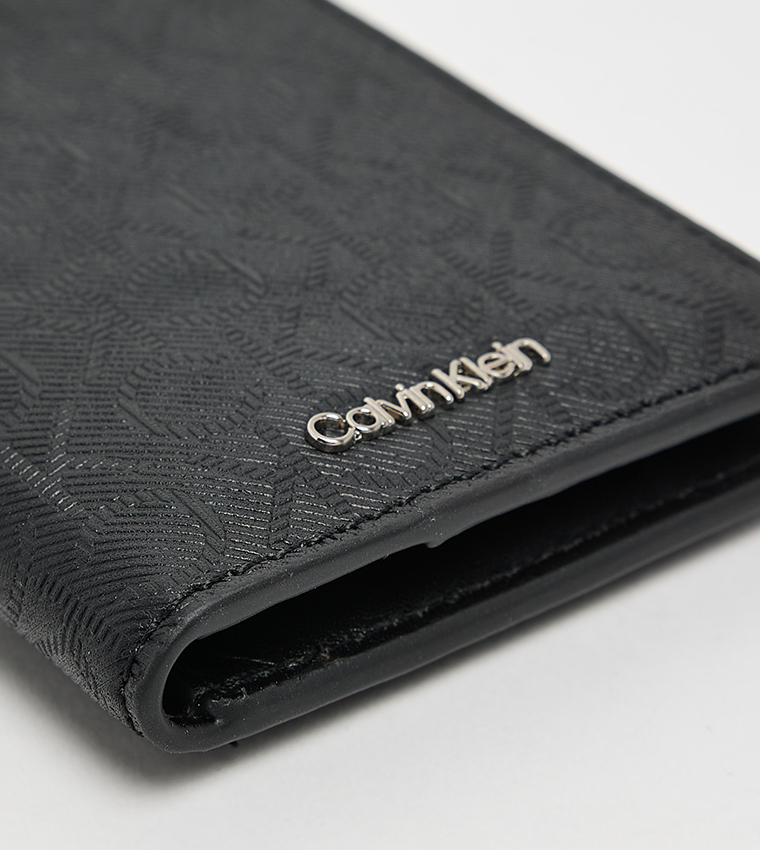 Debossed Bi-Fold Card Holder
