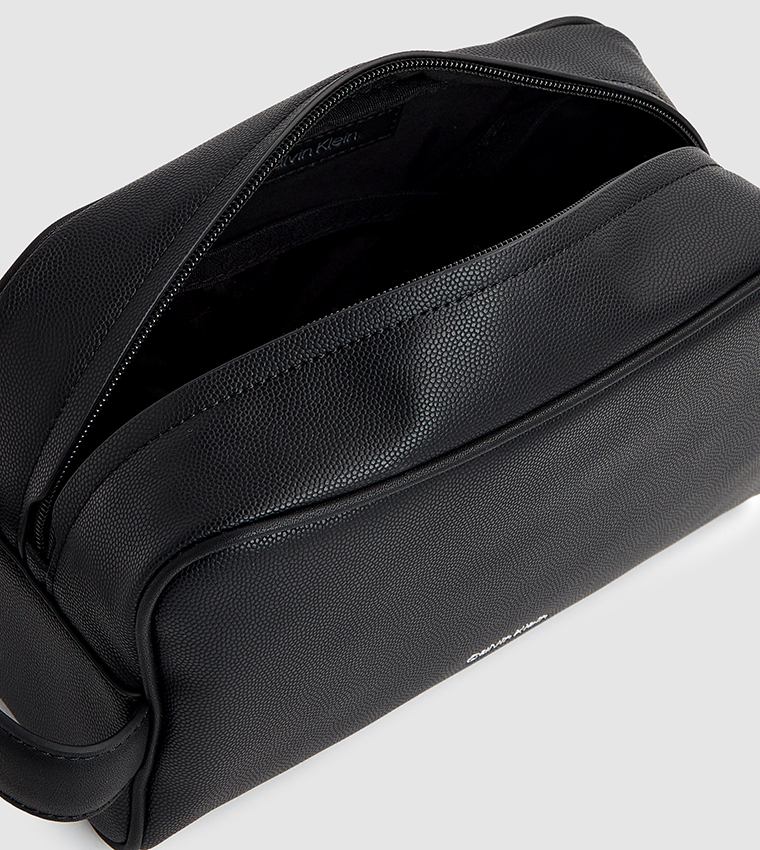Logo Detail Washbag