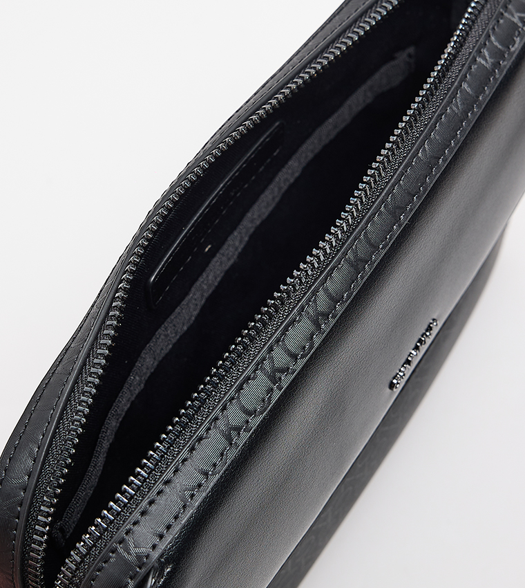 Sleek Logo Detail Toiletry Bag