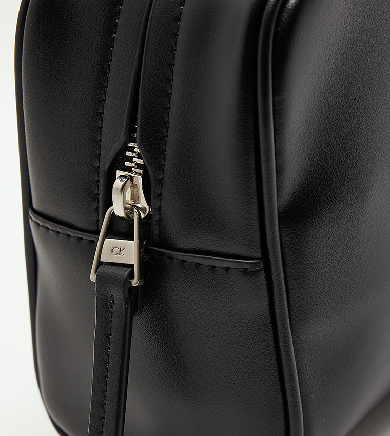 Logo Detail Toiletry Bag