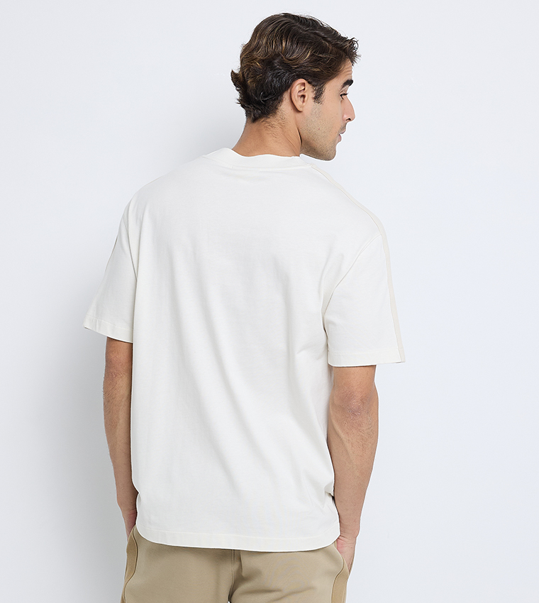 Patch Detail Short Sleeves T-Shirt