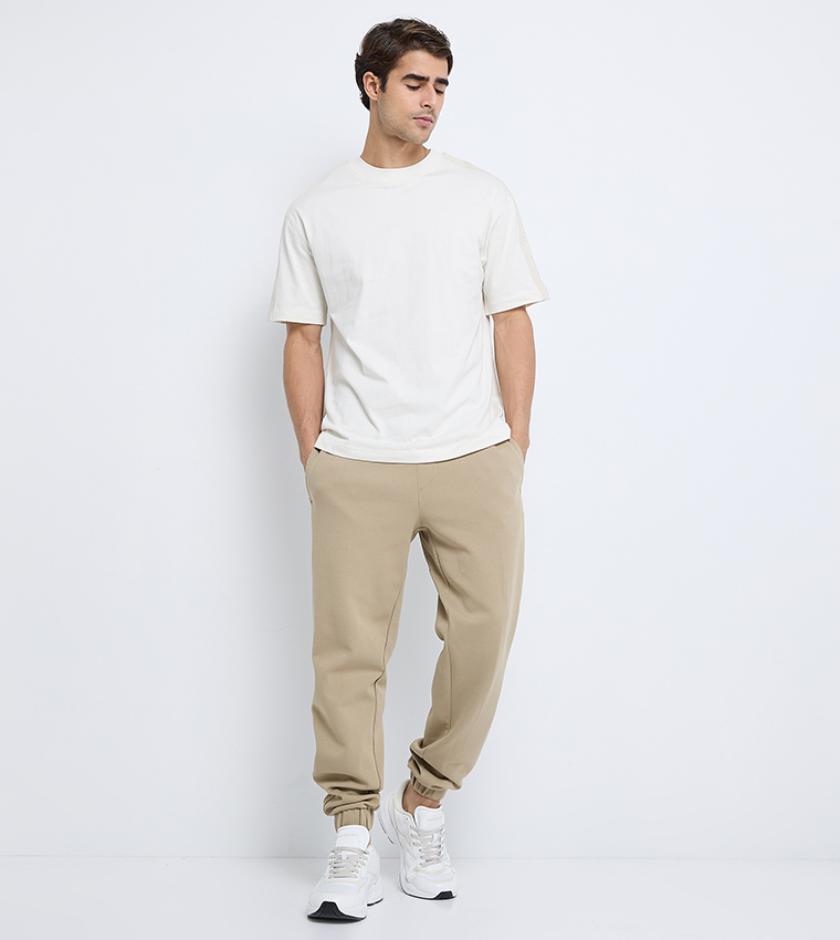 Patch Detail Short Sleeves T-Shirt