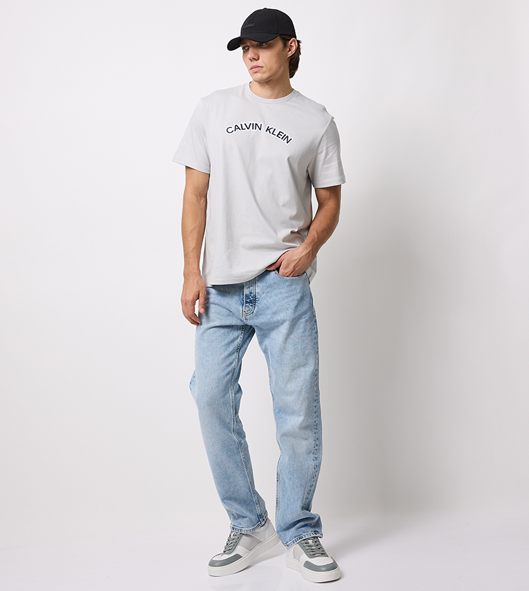 Washed Mid Rise Straight Fit Jeans