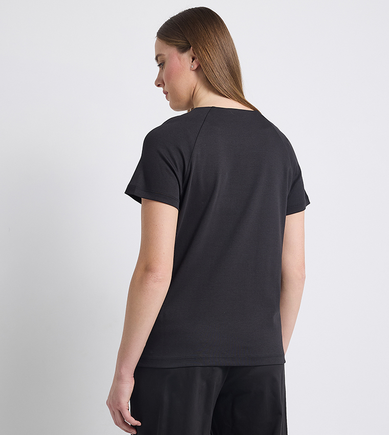 Solid Raglan Sleeves T-Shirt