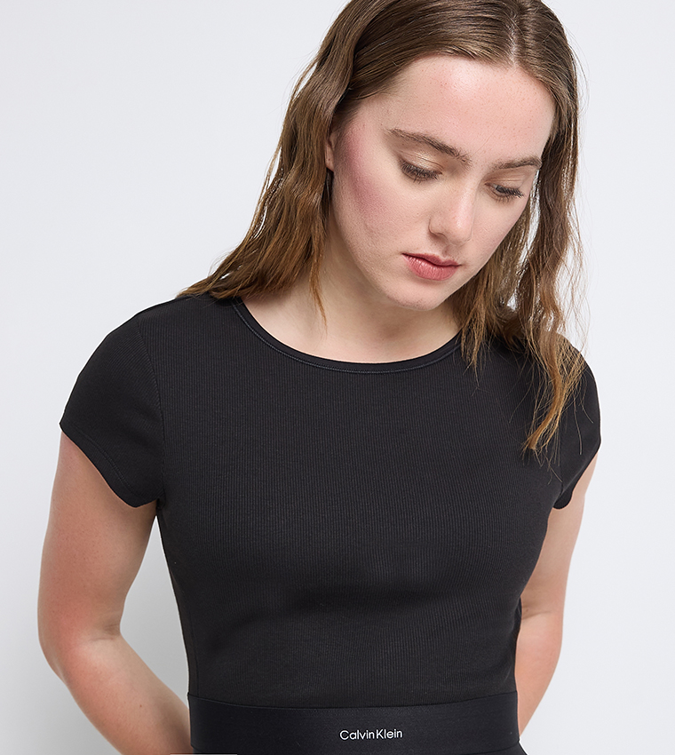Ribbed Short Sleeves Crop Top
