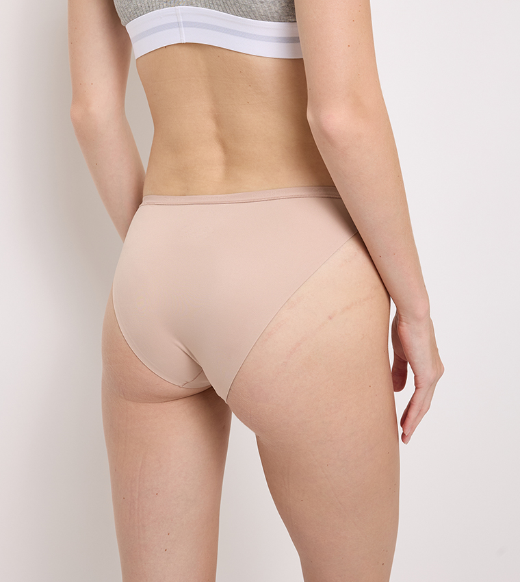 Solid Seamless Bikini Brief