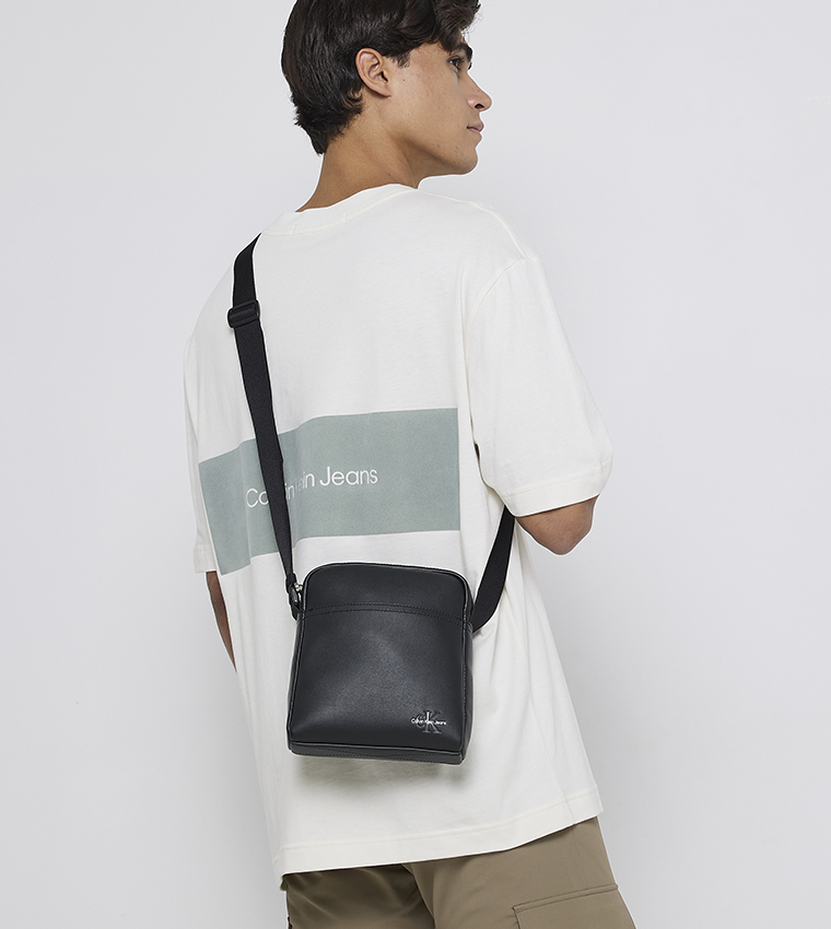 Logo Detail Zippered Reporter Bag